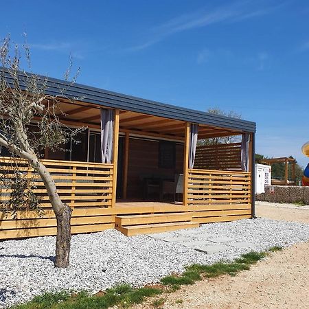 Mobile Homes Karlo & Dino Pula Room photo